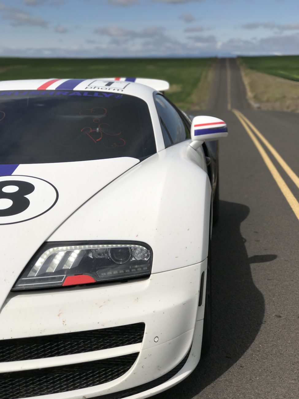 Ben Chen's Bugatti Veyron SS on the desolate I-97 in Oregon